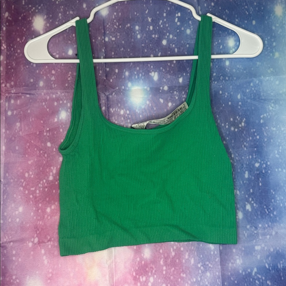 ⭐️ Zara Green Ribbed Crop Tank Top